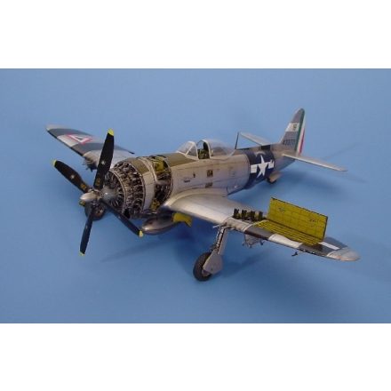 Aires Republic P-47D Thunderbolt details (Academy)