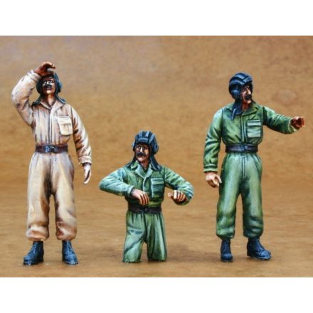 CMK Iraqi tankers/tank crew x 2 1/2 figures