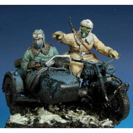 Mantis Miniatures German motorcycle crew