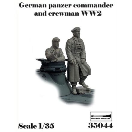 Ardennes Miniature German panzer comm. and crewman WW2 makett